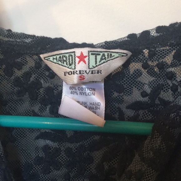 Hard tail lace short sleeve hoodie. - Picture 2 of 5